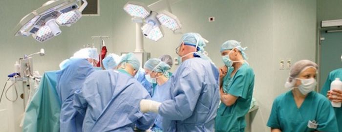 Medicii români sunt epuizați fizic și psihic. Fenomenul "burnout" afectează peste jumătate dintre ei.