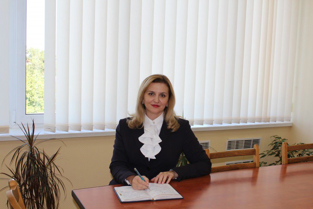 Главан отметила, что "вместе с коллективом министерства продолжит начатые реформы".  Фото: tribuna.md