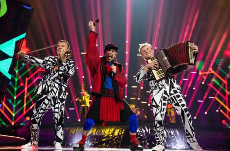 Номер Zdob și Zdub и Братьев Адваховых на Евровидении набрал в сети более 1,5 млн просмотров.