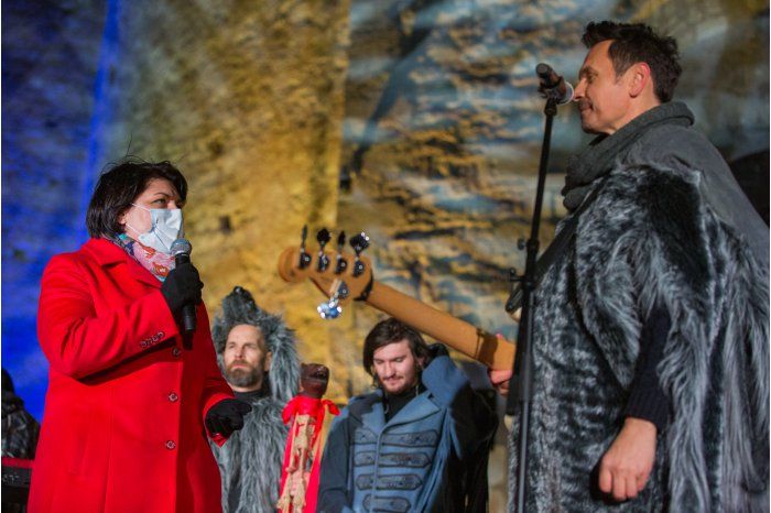 Премьер посетила концерт, посвященный окончанию благотворительной акции.