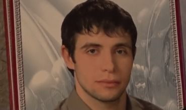 Актеры Академии искусств инсценировали смерть Андрея Брагуцы. Фото: i.simpalsmedia.com.