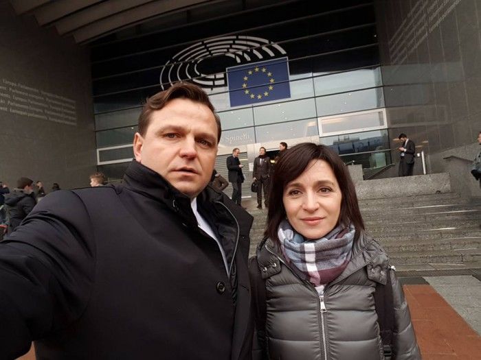 Liderul Partidului Politic Platforma Demnitate și Adevăr, Andrei Năstase îi dă replică lui Vladimir Plahotniuc. Foto: facebook.com/Andrei Năstase 