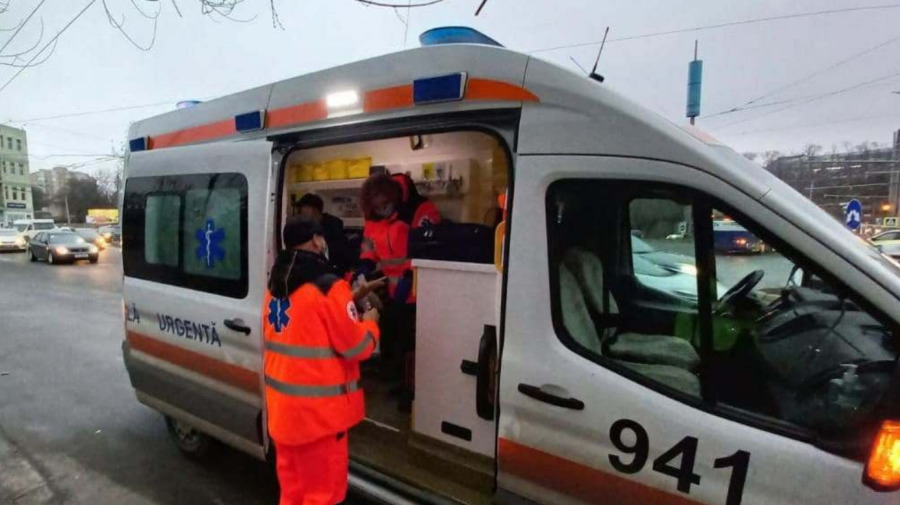 В Кишиневе карабинеры обеспечили медицинскую помощь нуждавшемуся в ней мужчине.