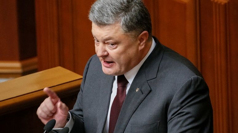 Президент Украины Петр Порошенко предупредил депутатов Рады о вероятности полномасштабного вторжения России.