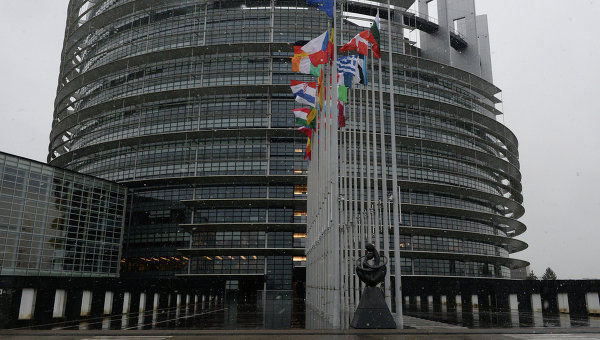 Представители Европарламента планируют встретиться с президентом, премьер-министром, спикером Верховной рады и лидерами политических партий Украины.