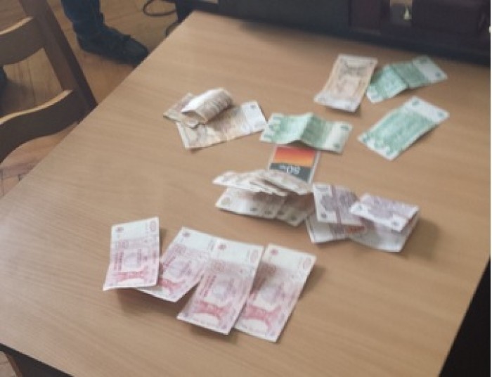 Suspecții au fost reținuți, săptamâna trecută, de către ofițerii Inspectoratului Național de Investigații în comun.