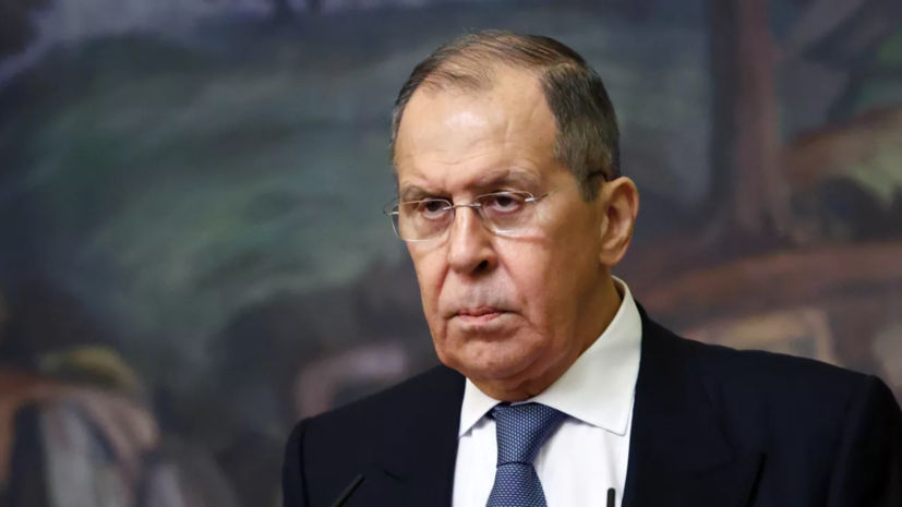 Лавров заявил об интересе Саудовской Аравии и Аргентины к БРИКС.