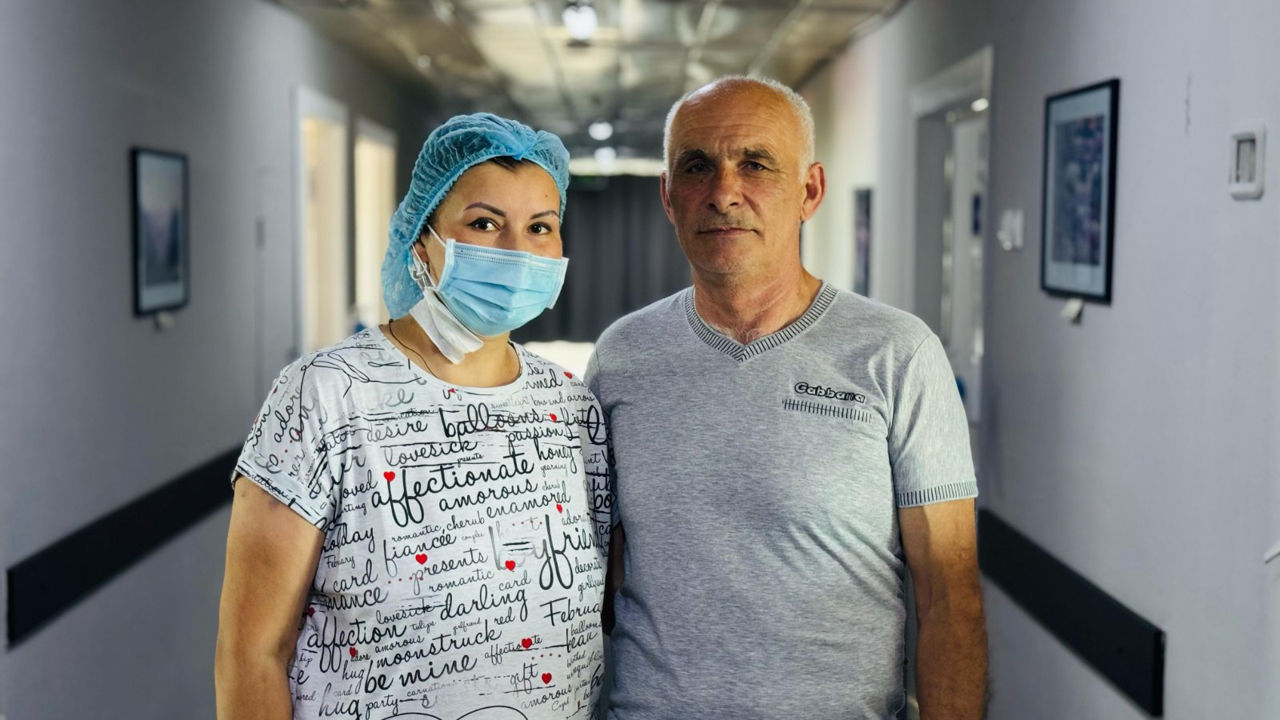 Un bărbat din Moldova și-a salvat fiica donându-i un rinichi.