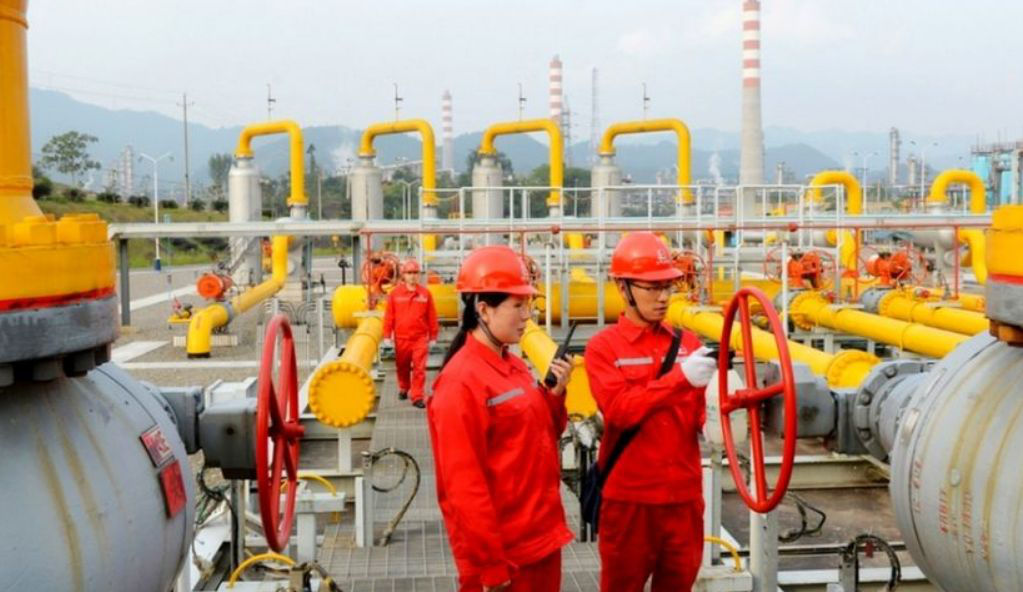 Азия обогнала Европу по закупкам российской нефти.