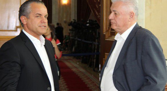 Au trecut 7 ani, iar Voronin s-a reîncarnat în Plahotniuc.