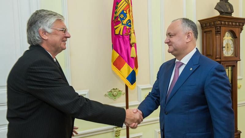 Президент Игорь Додон встретился с послом Венгрии.