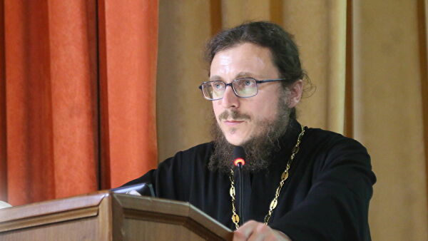 Священник призвал усыновлять детей вместо ЭКО.