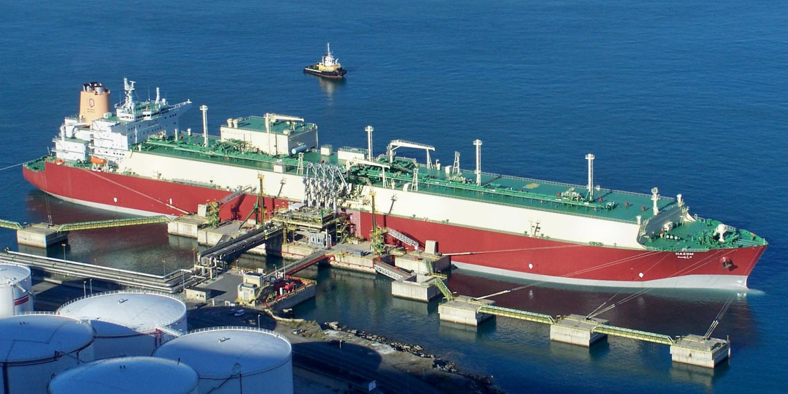 Страны Северной Африки начали массово импортировать российские нефтепродукты.