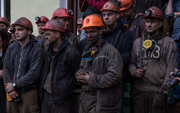 В Украине ежемесячно гибнет один шахтер.