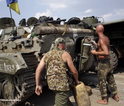 Agentia de presa rusa RIA Novosti a anuntat miercuri moartea, in Ucraina, a fotografului sau Andrei Stenin, dat disparut din 5 august, relateaza AFP, citata de Mediafax.