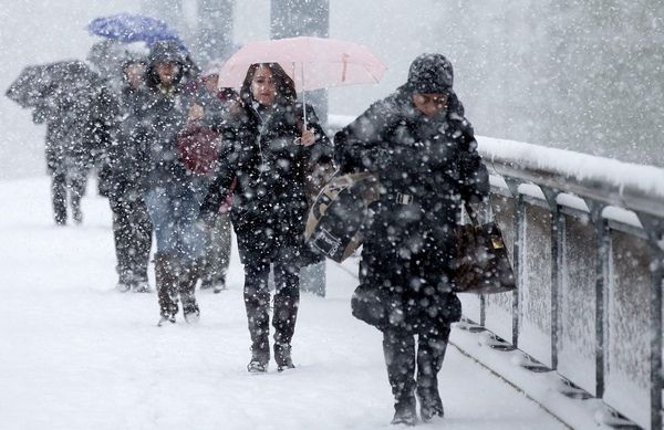 Potrivit Serviciului hidrometeorologic de stat, pentru următoarele zile sunt prognozate precipitaţii şi temperaturi cuprinse între -1.. +6 grade Celsius.