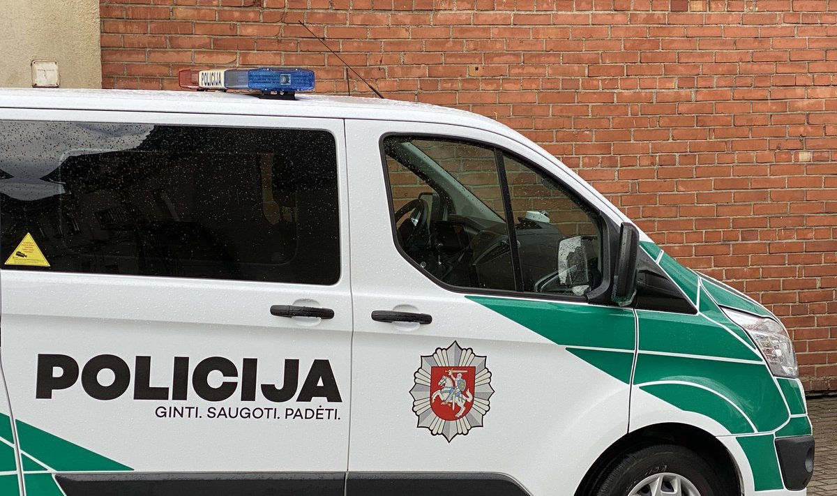 В Литве полиция ищет пытавшегося взорвать банкомат молдаванина.