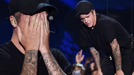 Rapperul canadian Drake, al cărui album, "Views" se află în fruntea vânzărilor în Statele Unite, l-a depășit miercuri pe Justin Bieber. Foto: irishmirror.ie