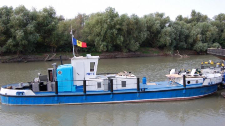Ministrul Transporturilor, Vasile Botnari cere măsuri urgente pentru reducerea numărului de nave sub pavilionul Republicii Moldova blocate în diferite porturi.
