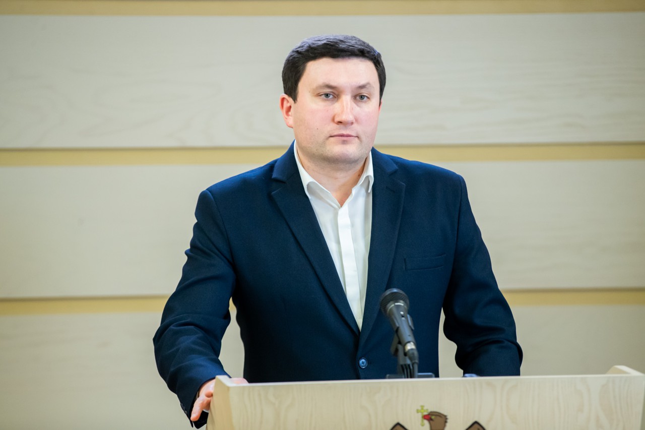 Односталко: Халатность властей поставила под угрозу функционирование больниц.