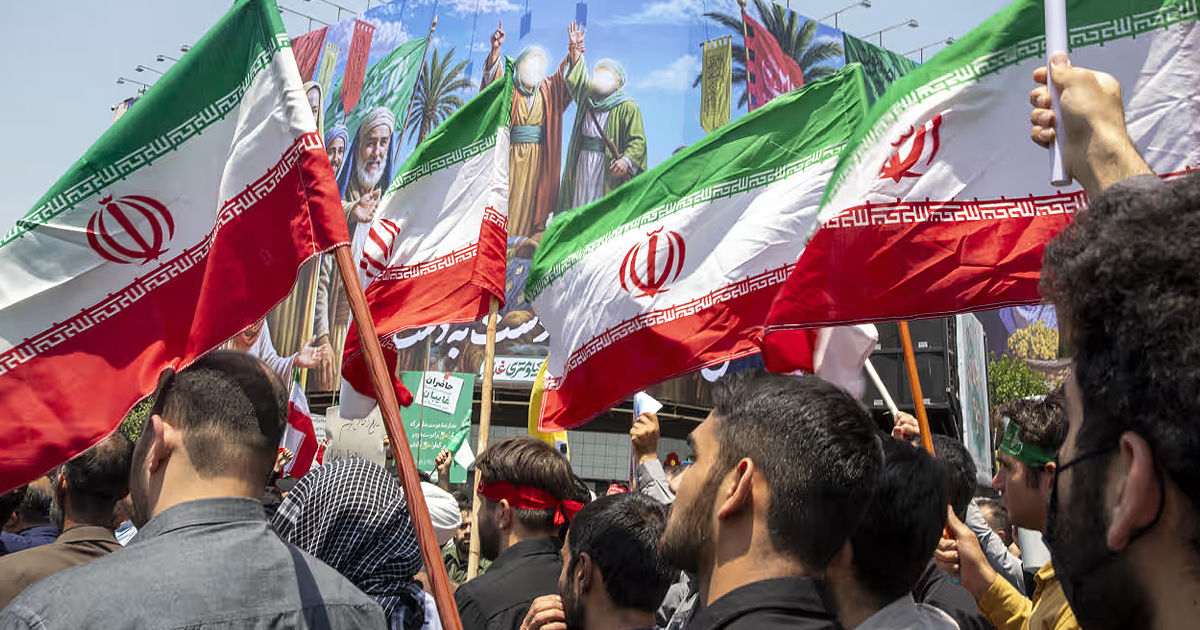 Difuzarea televiziunii de stat din Iran, întreruptă de apeluri la proteste: Ridică-te și ieși în stradă.