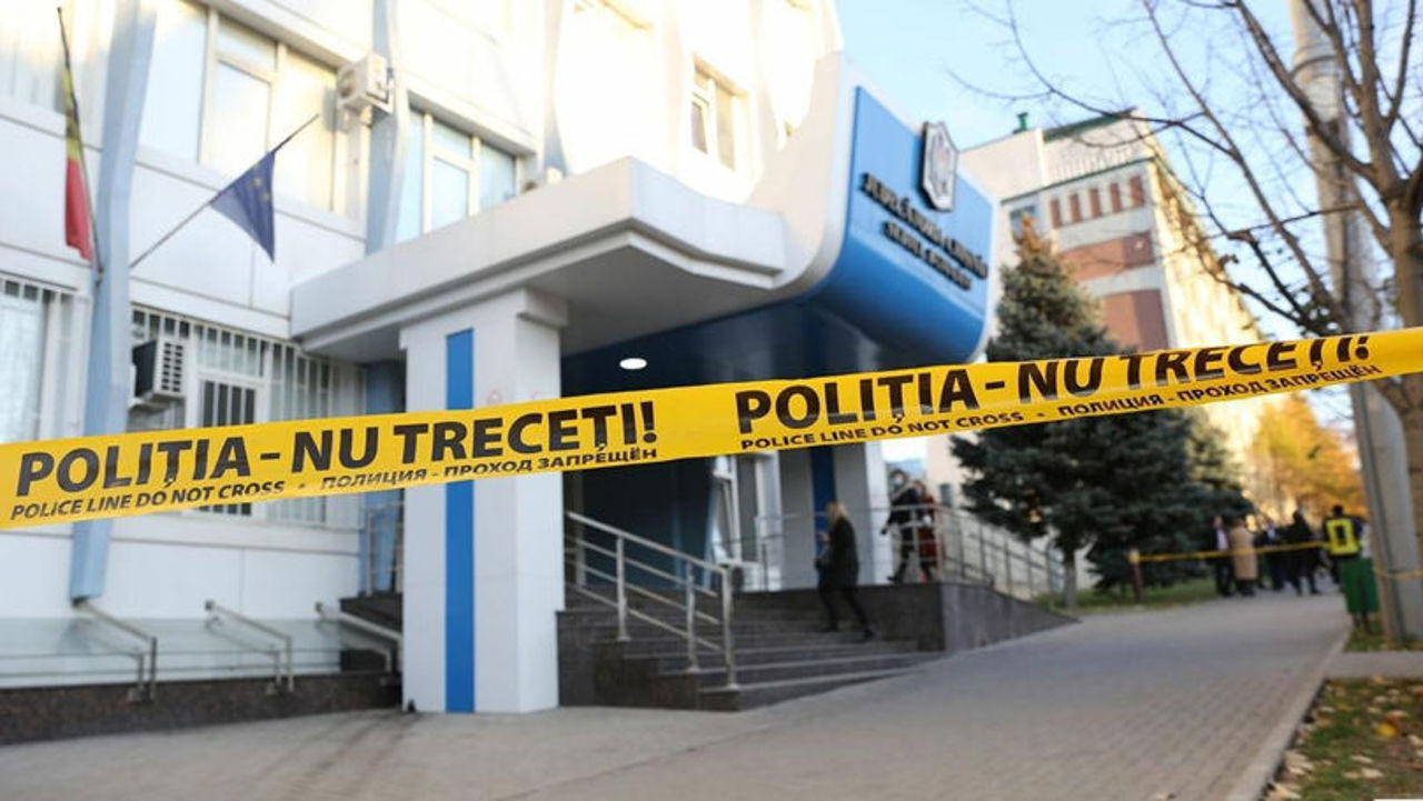 Alertă cu bombă la Judecătoria Chișinău, sediul Buiucani.