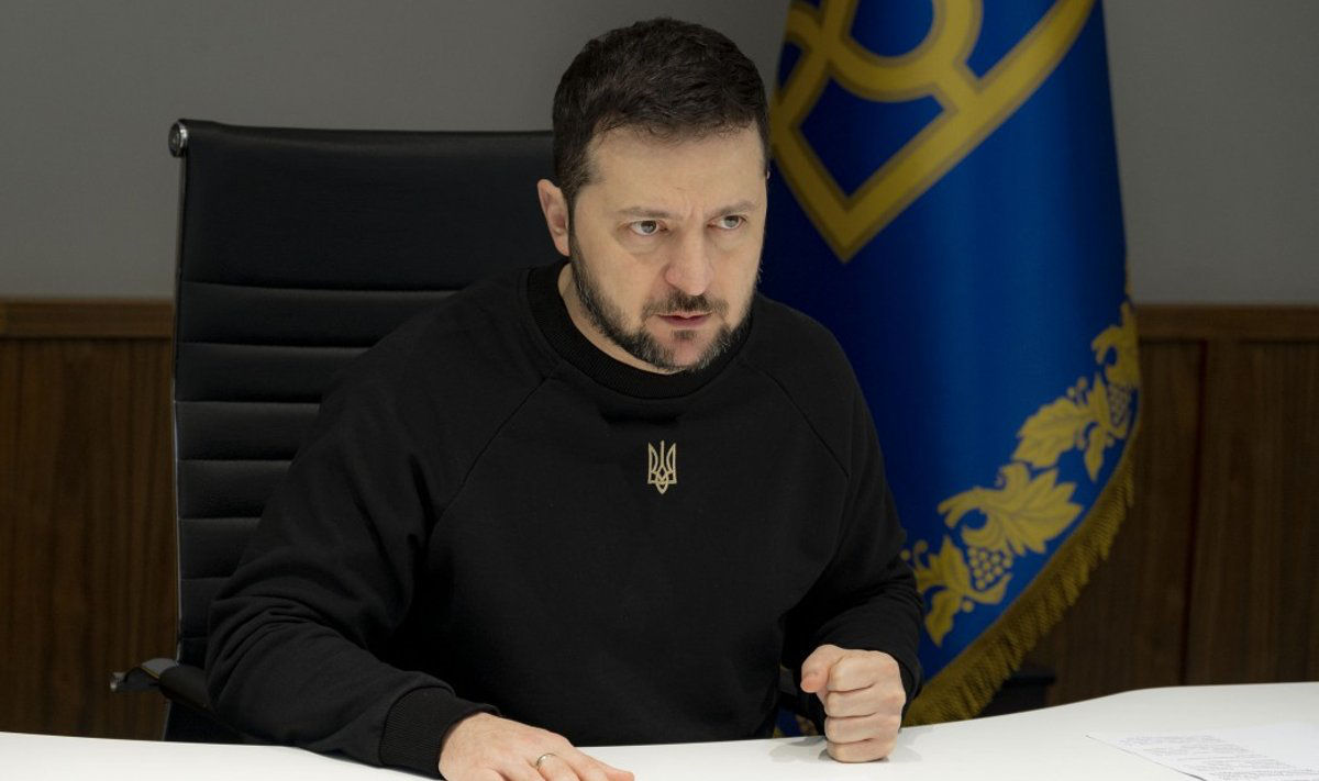 Зеленский попросил ЕС ускорить оценку выполнения Украиной критериев кандидатства.