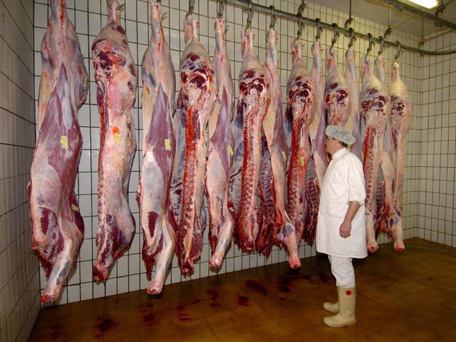 Эта мера вызвана тем, что последнее время в поступающей продукции обнаруживаются вредные вещества и антибиотики.