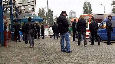Водители маршруток рады, они говорят, что количество пассажиров увеличилось. 