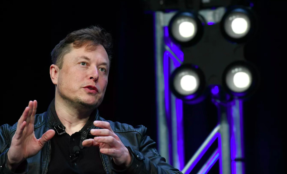 Маск заявил, что разбившаяся в США Tesla не была в режиме автопилота.