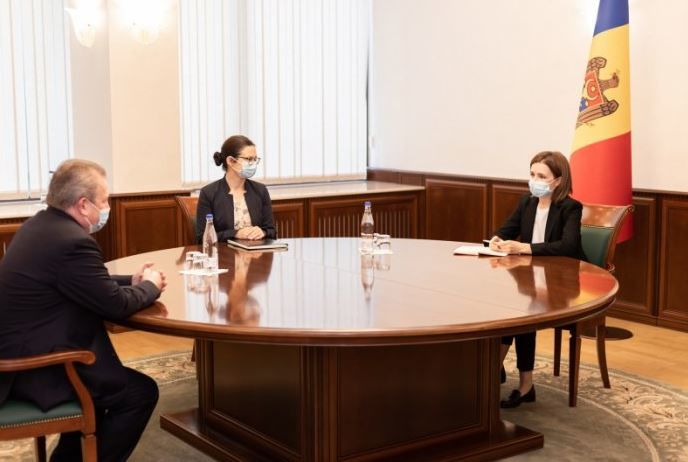 Майя Санду провела встречу с новым руководством офиса МРИ в Молдове.
