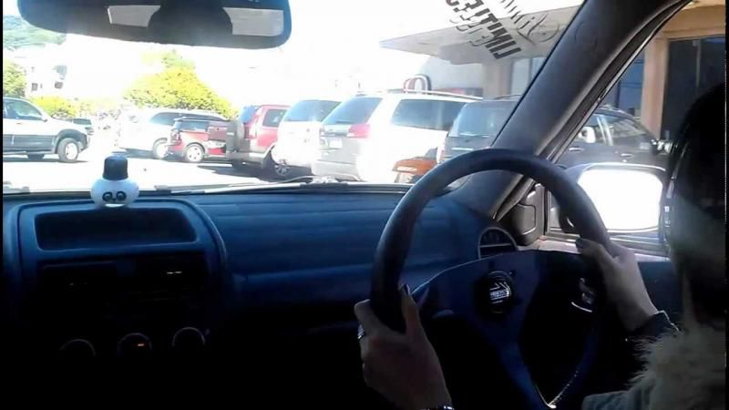Registrul Auto Român interzice circulația mașinilor cu volan pe dreapta. 