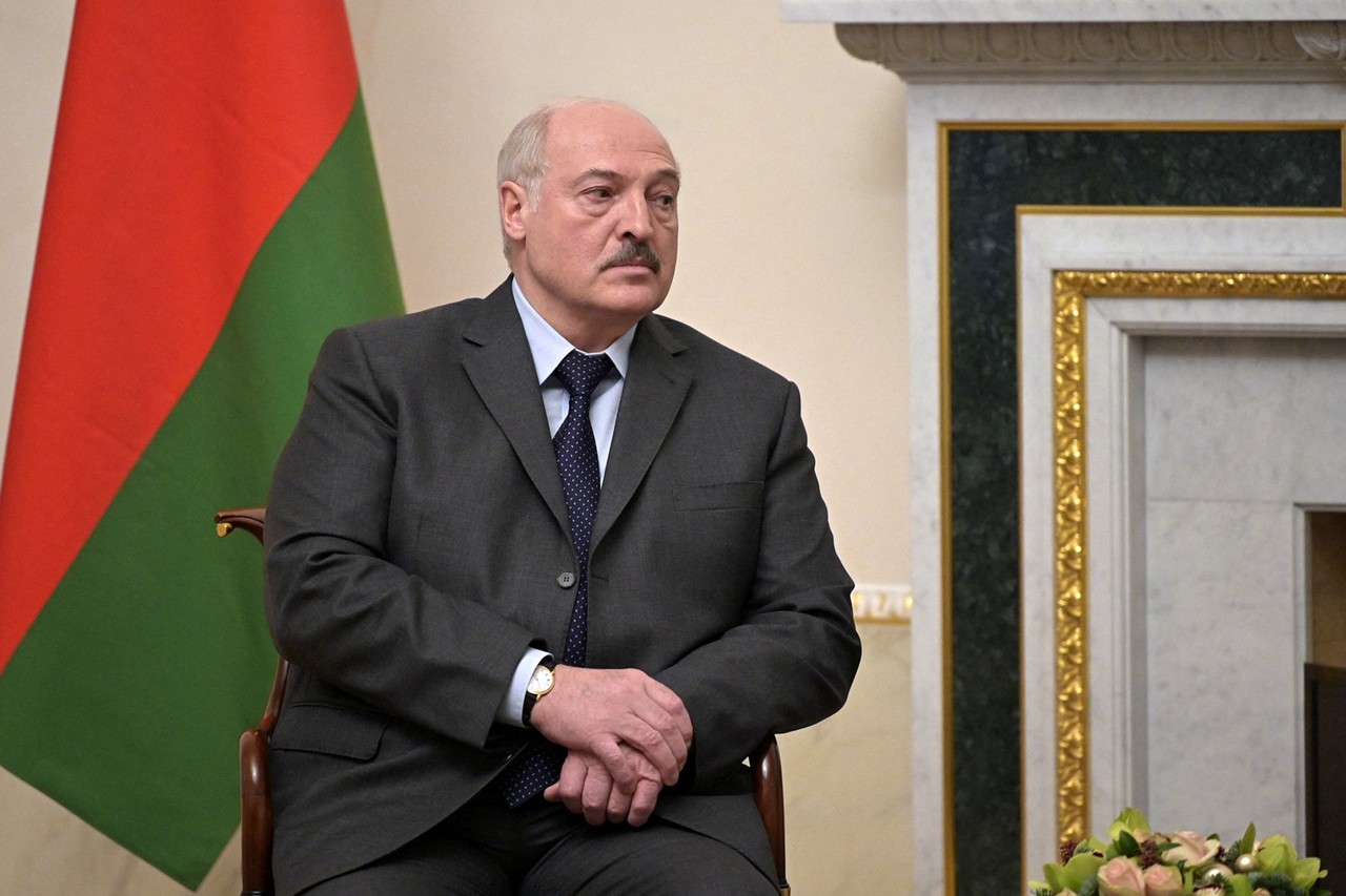 Лукашенко: Никакой «горячей войны» не произойдет.
