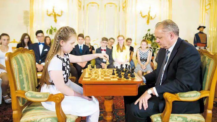 Andrej Kiska, bătut la o partidă de şah de o jucătoare de 10 ani.