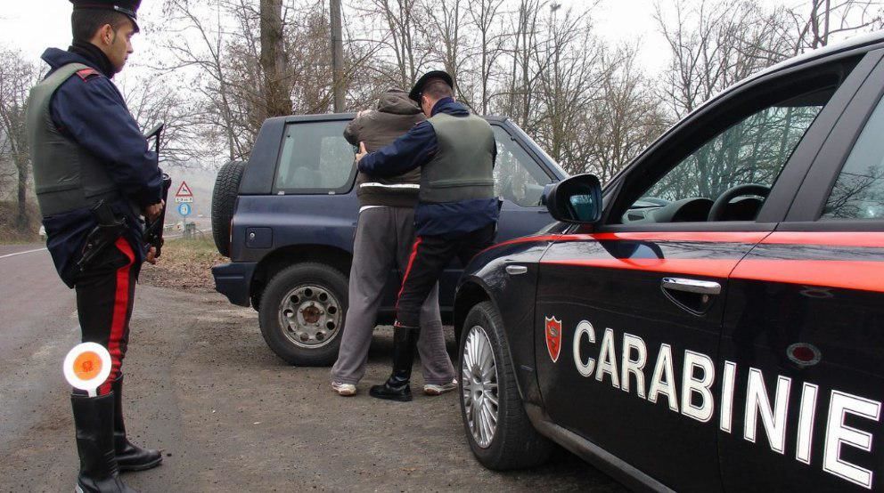 Мужчина был задержан и должны быть выдворен с территории Италии, - сообщает цитируемый источник.