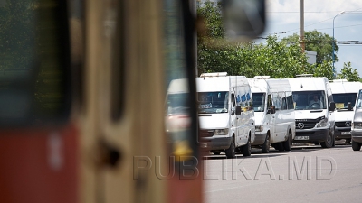 Şoferii microbuzelor de pe linia 191 au intrat în grevă.