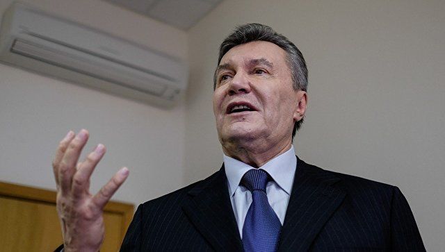 Прокуроры выразили мнение, что адвокат должен продолжить защищать Януковича.