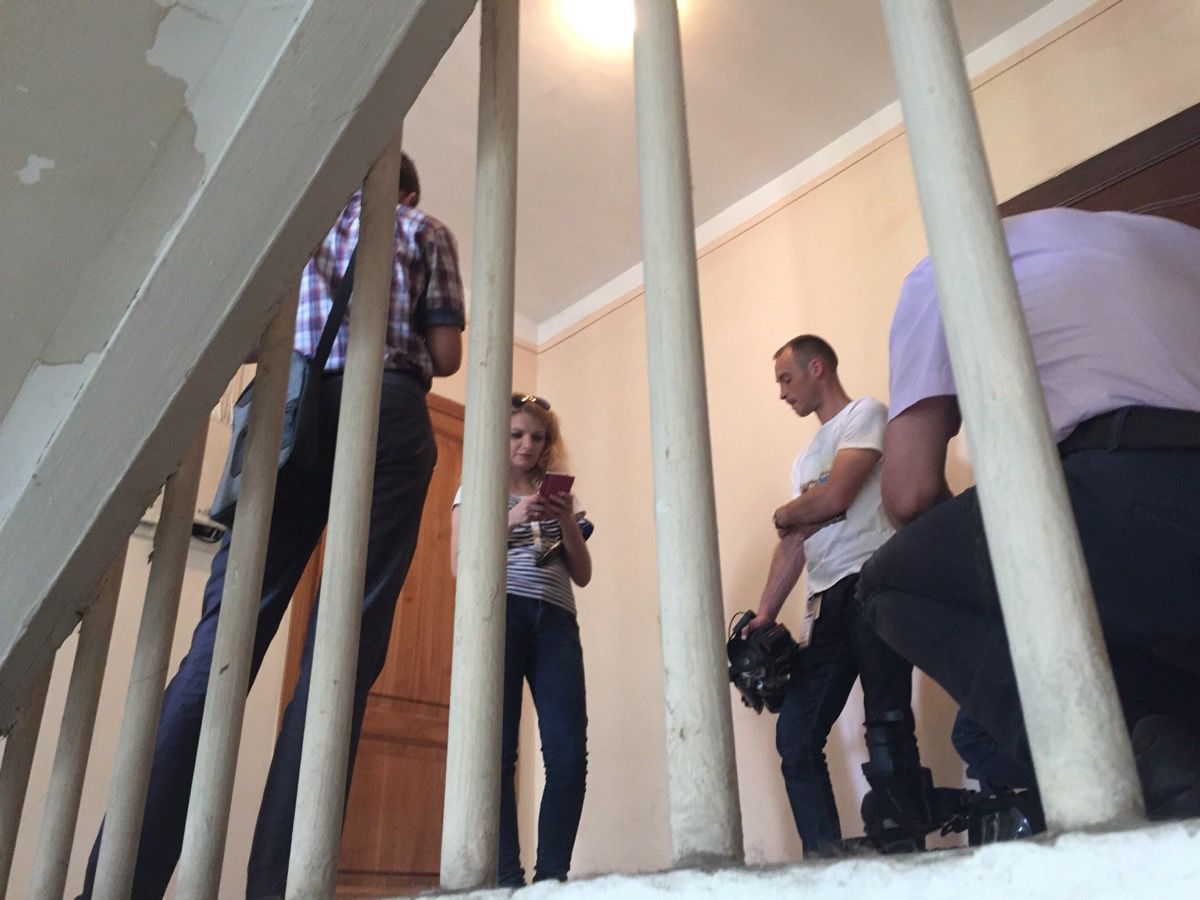 В квартире Лучинского проходит обыск.