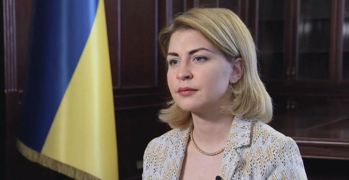Вице-премьер Украины назвала НПЗ в России законными целями.