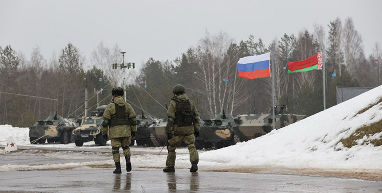 Минобороны Беларуси: В страну продолжают прибывать войска из России.