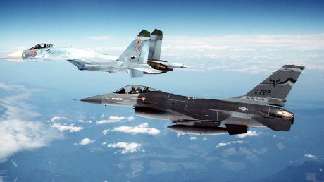 Un avion militar american şi unul rusesc, la un pas de coliziune în apropiere de Moldova. Foto: commons.wikimedia.org