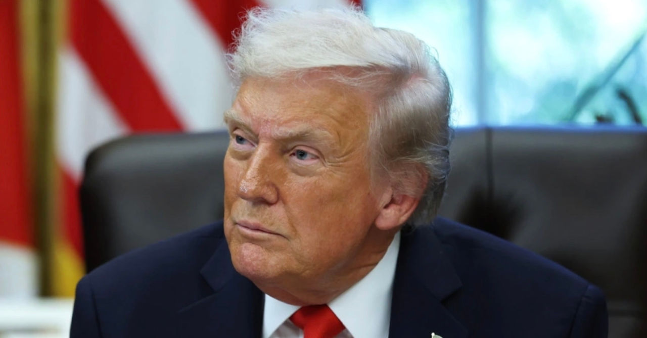Трамп пригрозил повысить пошлины против Канады из-за рекламы.