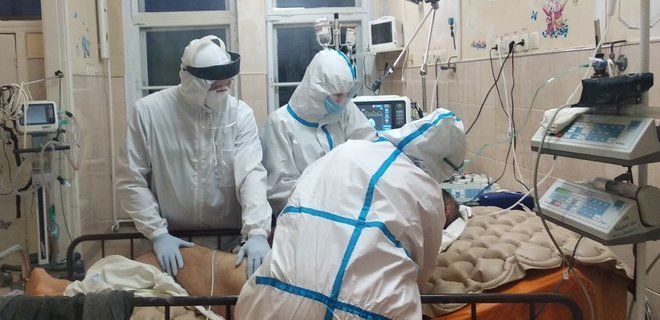 Минздрав Украины начал подготовку новых больниц для заболевших COVID-19.