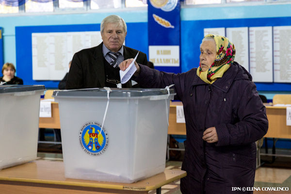 Opoziția: Problema votului mixt constă în mecanismul de implementare