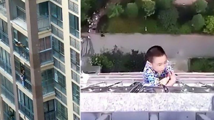 Пятилетний мальчик в течение 20 минут висел на балконе 19-го этажа, пока его не заметил случайный прохожий. 