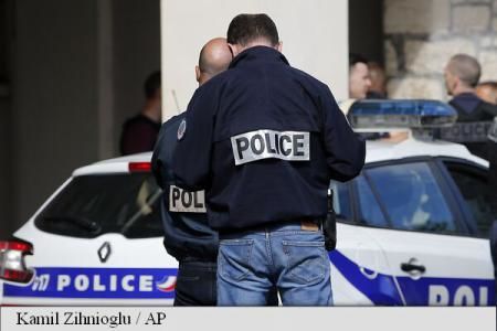 Două turiste americane de circa 20 de ani au fost stropite cu acid clorhidric. Foto: apimages.com