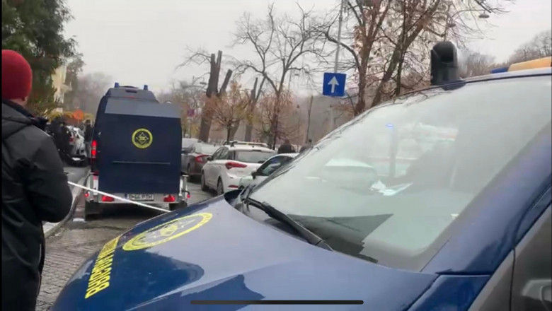 Посольство Украины в Бухаресте получило два подозрительных конверта.