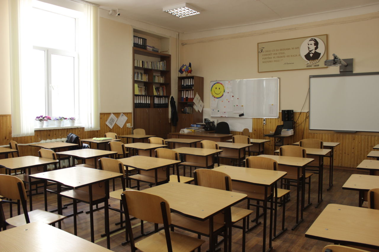  Instituțiile de învățământ din Chișinău care ar putea să dispară. Foto simbol: liceuvladimirescu.md