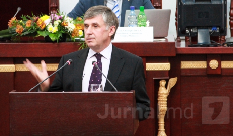 Relaţiile ostile dintre partidele de la guvernare domină negocierile, de aceea, la ora actuală, nu este reală nicio coaliţie de guvernare.