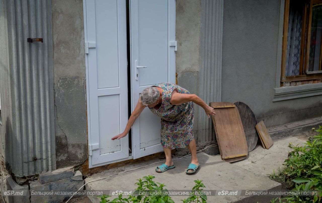 Бельчане рассказали, как их дома оказались затоплены.